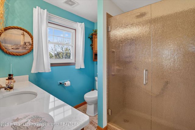 6042 Amanda Drive, Eaton Rapids, MI 48827