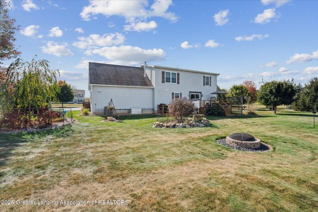 6042 Amanda Drive, Eaton Rapids, MI 48827