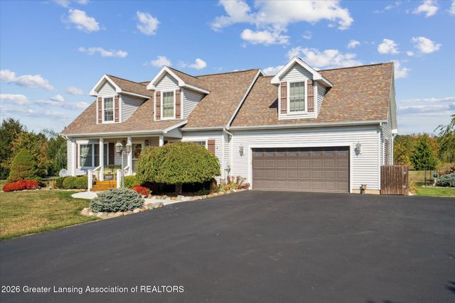 6042 Amanda Drive, Eaton Rapids, MI 48827