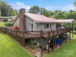 41 Vista Drive, Clyde, NC 28721