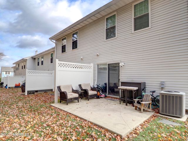 82 Cliffwood Avenue W 25, Cliffwood, NJ 07721