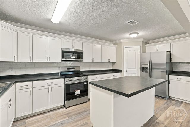 645 Parker Drive, Hinesville, GA 31313