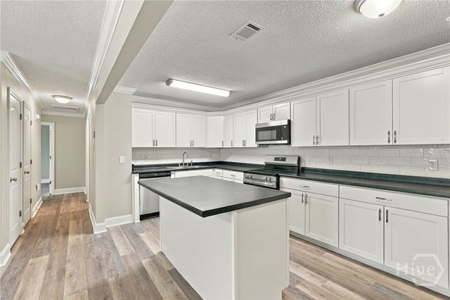 645 Parker Drive, Hinesville, GA 31313