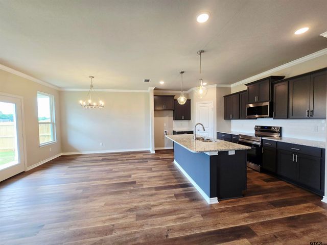 302 Driftwood Way, Whitehouse, TX 75791