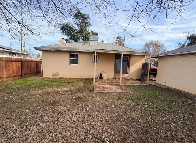 378 N Lawrence Ave, Yuba City, CA 95991