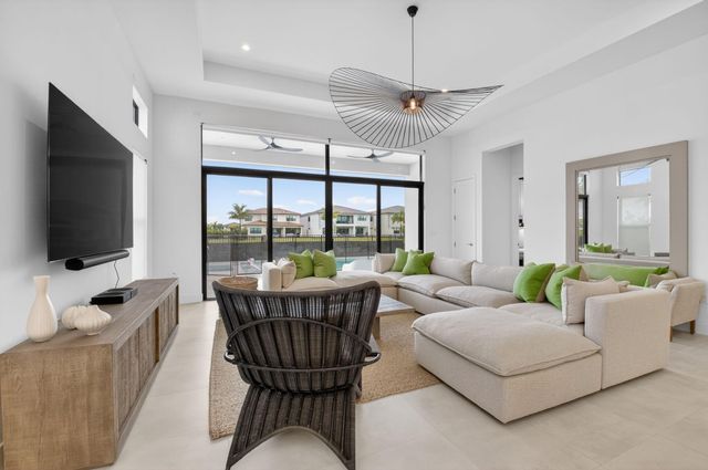 20033 Hirono Lane, Boca Raton, FL 33434