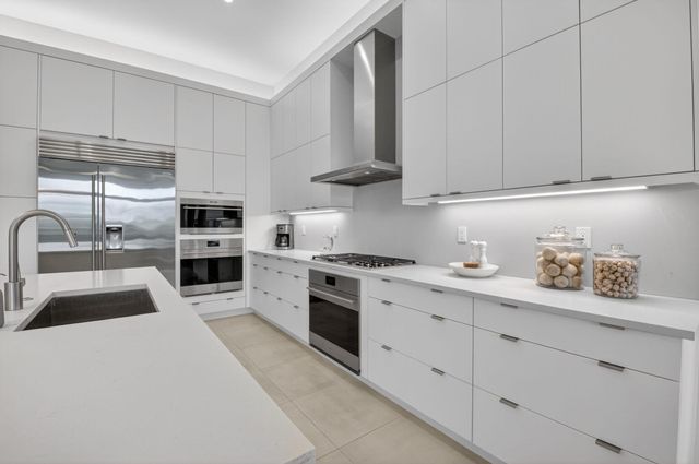 20033 Hirono Lane, Boca Raton, FL 33434