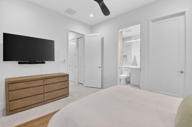 20033 Hirono Lane, Boca Raton, FL 33434