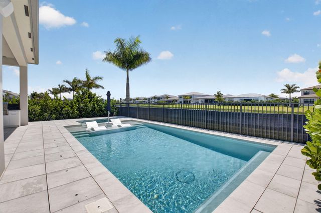 20033 Hirono Lane, Boca Raton, FL 33434