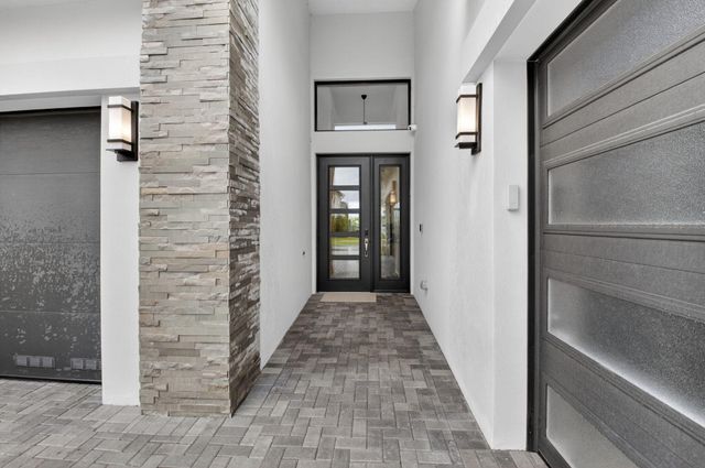 20033 Hirono Lane, Boca Raton, FL 33434