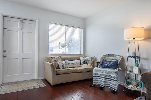 2004 Lake Osborne Drive 9, Lake Worth Beach, FL 33461