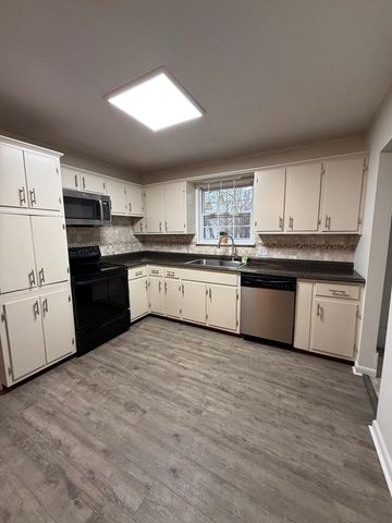 131 Cherokee Circle, Tunnel Hill, GA 30755