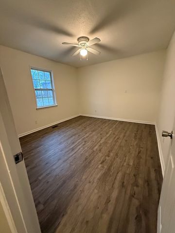 131 Cherokee Circle, Tunnel Hill, GA 30755