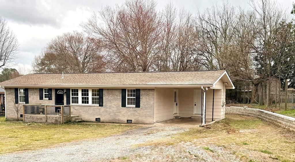 131 Cherokee Circle, Tunnel Hill, GA 30755