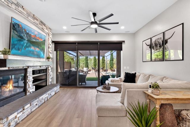 33512 N 25TH Drive, Phoenix, AZ 85085