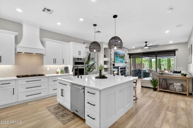 33512 N 25TH Drive, Phoenix, AZ 85085