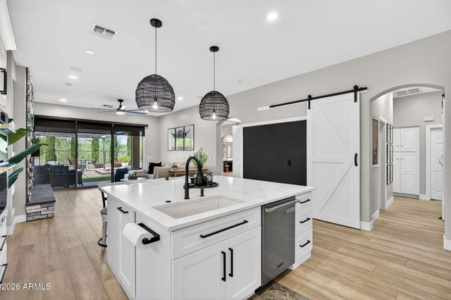 33512 N 25TH Drive, Phoenix, AZ 85085