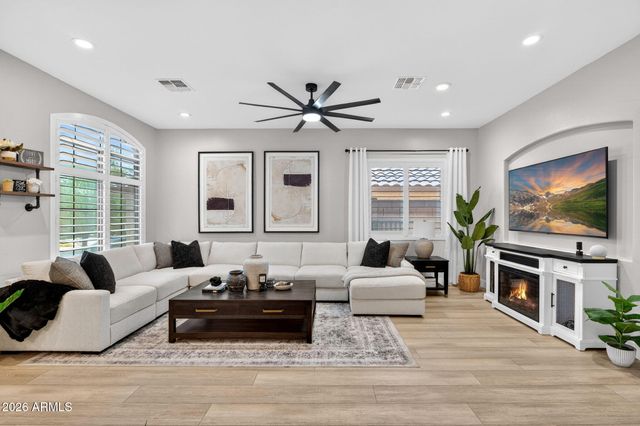 33512 N 25TH Drive, Phoenix, AZ 85085