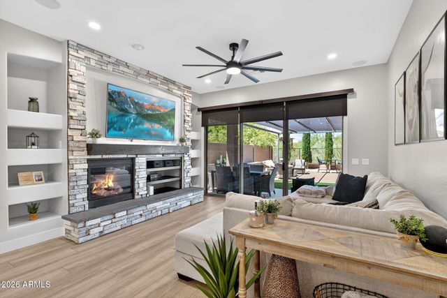 33512 N 25TH Drive, Phoenix, AZ 85085