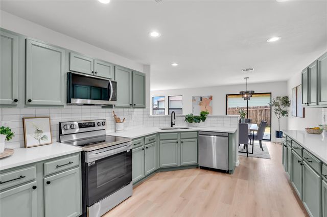 8921 Norwich Castle, Austin, TX 78747