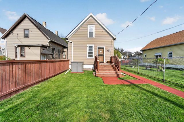 2865 17th STREET, Milwaukee, WI 53206