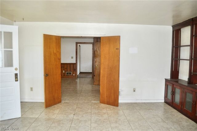 5872 Main Street, Peninsula, OH 44264