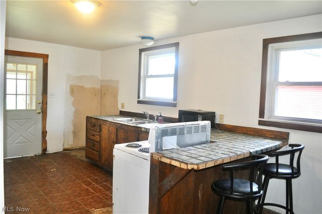 5872 Main Street, Peninsula, OH 44264