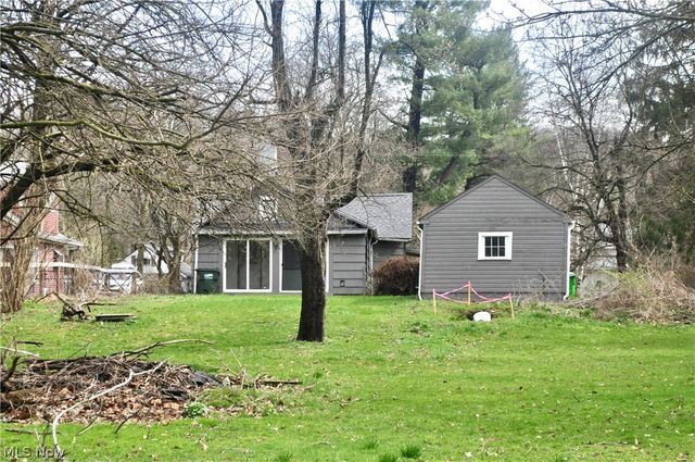 5872 Main Street, Peninsula, OH 44264