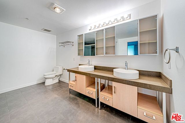 1234 Wilshire Boulevard 313, Los Angeles, CA 90017