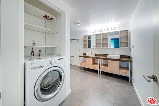 1234 Wilshire Boulevard 313, Los Angeles, CA 90017