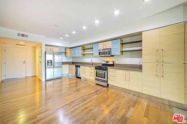 1234 Wilshire Boulevard 313, Los Angeles, CA 90017