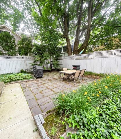 35 William St 2, Cambridge, MA 02139