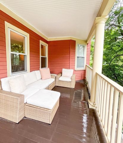 35 William St 2, Cambridge, MA 02139