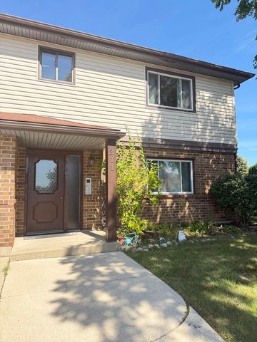 311 Dawn Court 2, Bloomingdale, IL 60108