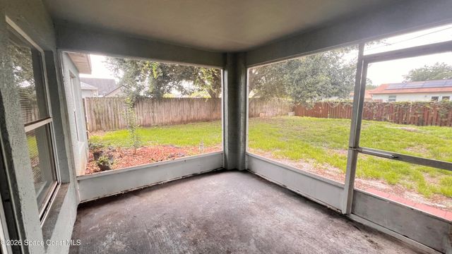 170 Nadell Avenue NW, Palm Bay, FL 32907