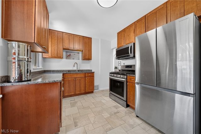 880 Sandusky Street, Conneaut, OH 44030