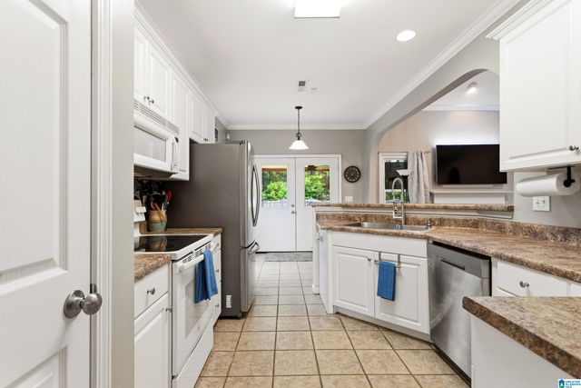 100 WATERFORD HIGHLANDS TRAIL, Calera, AL 35040
