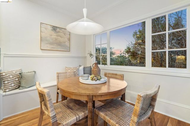 301 301 El Cerrito Avenue, Piedmont, CA 94611