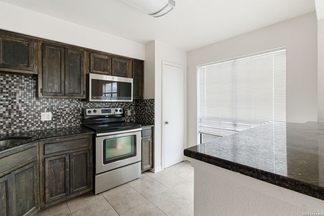 2255 Thousand Oaks Dr Apt 801, San Antonio, TX 78232