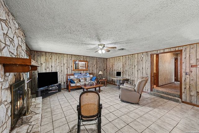 9803 Saxet, Boerne, TX 78006