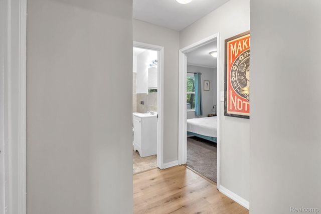 10750 Albany Street, Oak Park, MI 48237