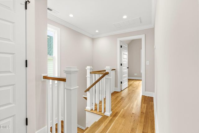 402 D Chamberlin Avenue, Durham, NC 27704