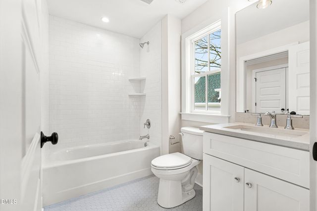 402 D Chamberlin Avenue, Durham, NC 27704