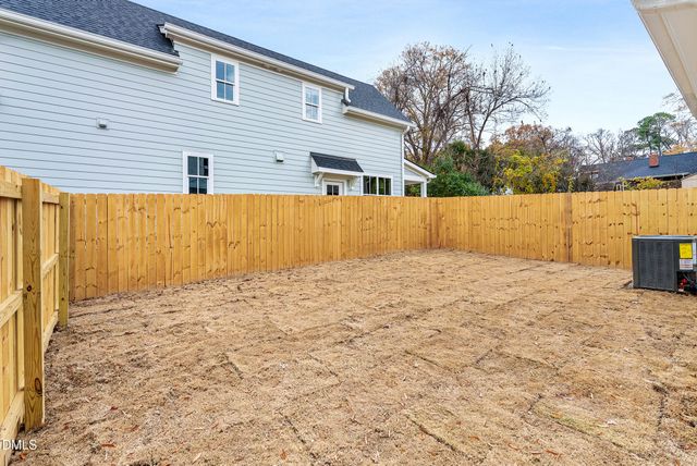 402 D Chamberlin Avenue, Durham, NC 27704