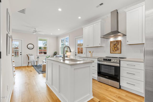 402 D Chamberlin Avenue, Durham, NC 27704