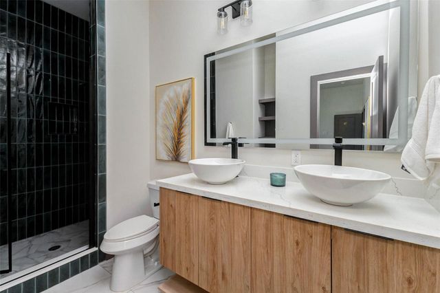 4805 Paula Units A Street, Houston, TX 77033