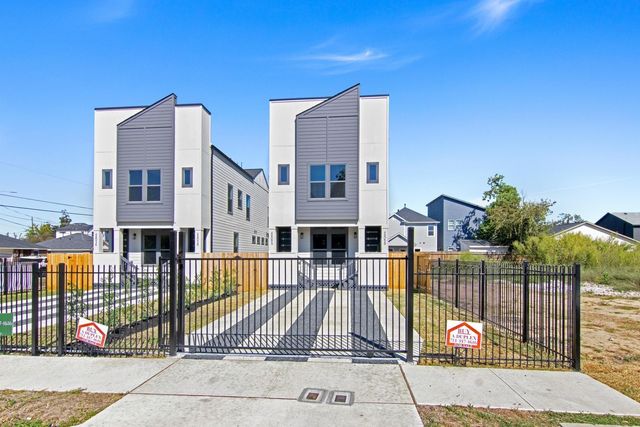 4805 Paula Units A Street, Houston, TX 77033