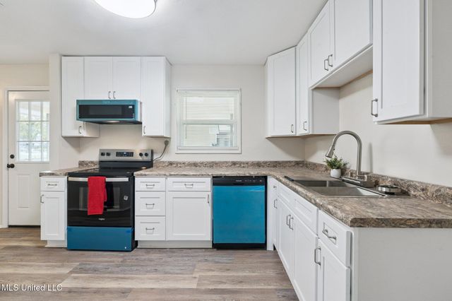 3311 Moreland Street, Pascagoula, MS 39567