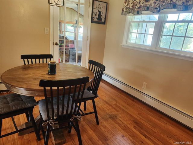 102 Meadow Lane, Poughkeepsie, NY 12603