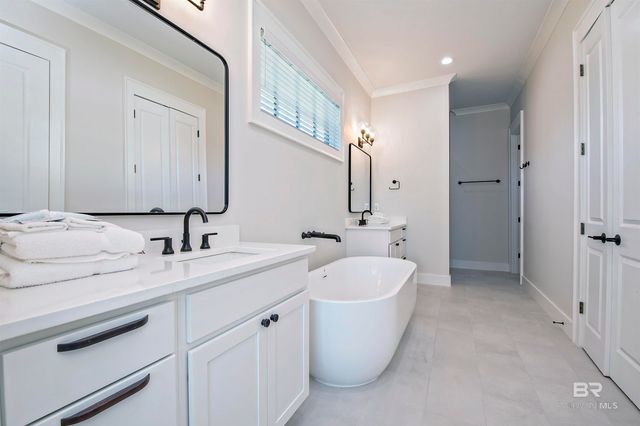 801 Kingston Lane, Gulf Shores, AL 36542